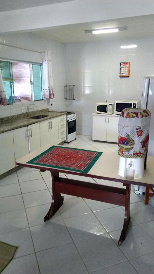 Genesis Beach Hostel! Quartos Compartilhados E Privativos Na Pinheira 팔호카 외부 사진